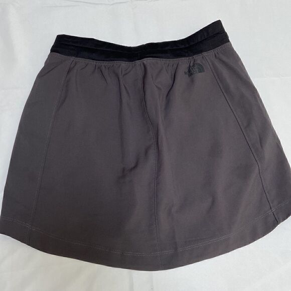 The North Face Classic V Skort - Picture 3 of 12